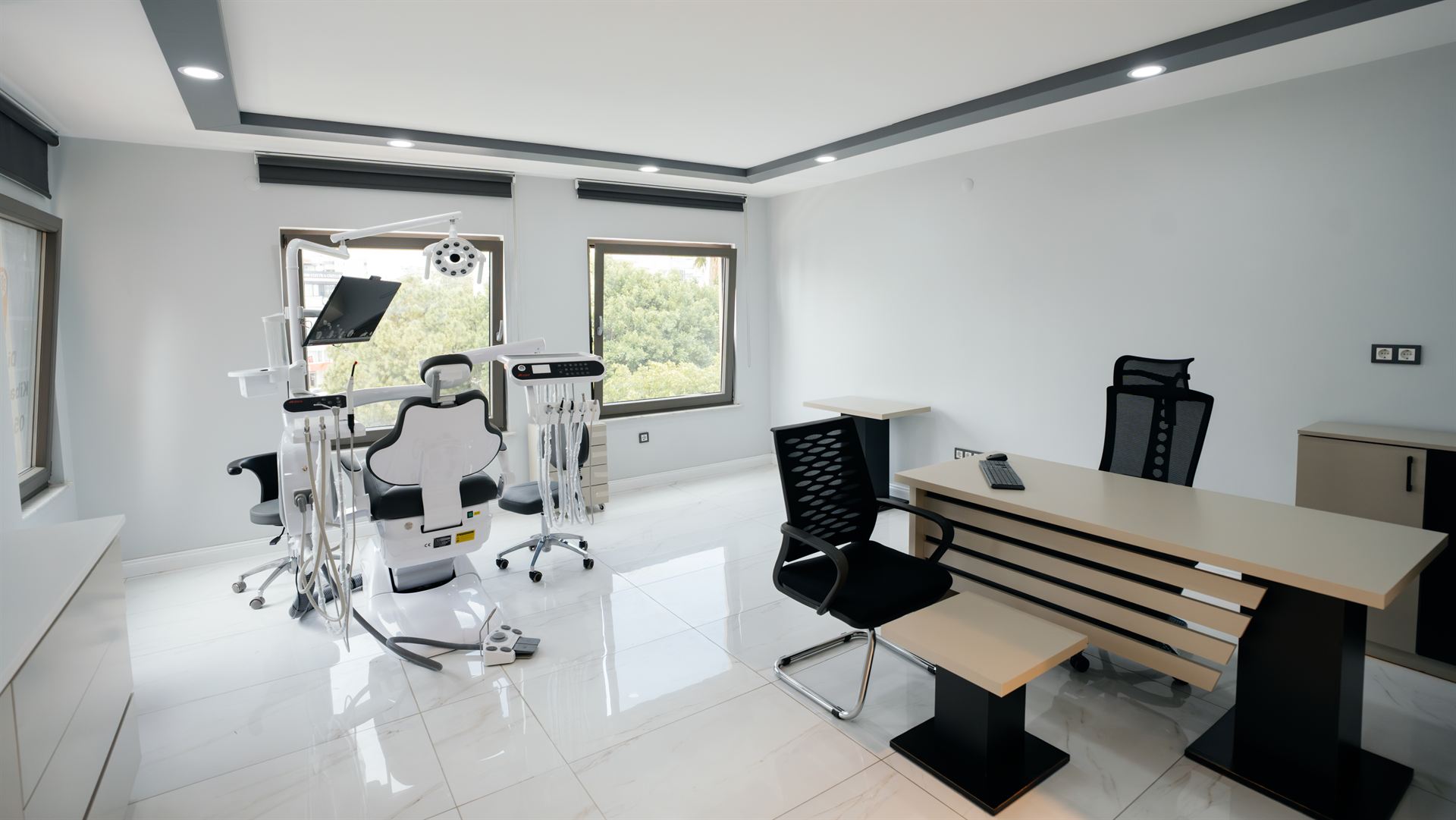 Luxi Dent Center tedavi odası